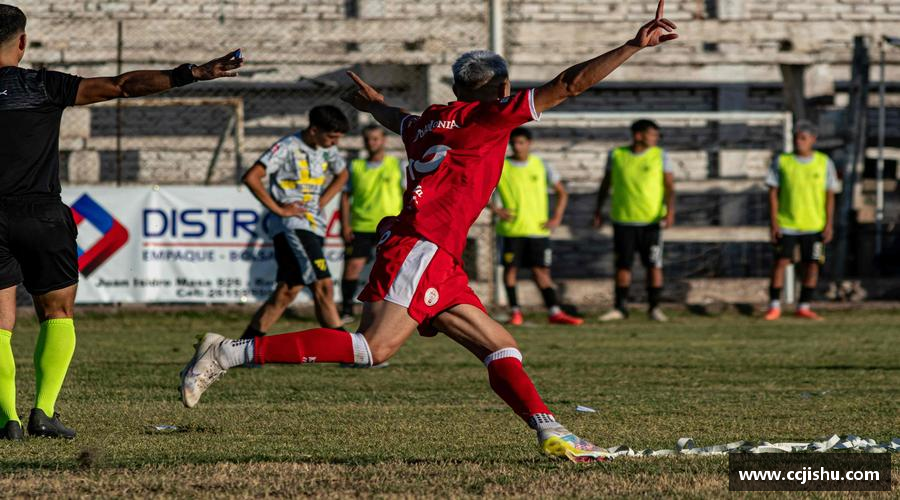 竞技宝jjb平台热血沸腾，荣耀终归！